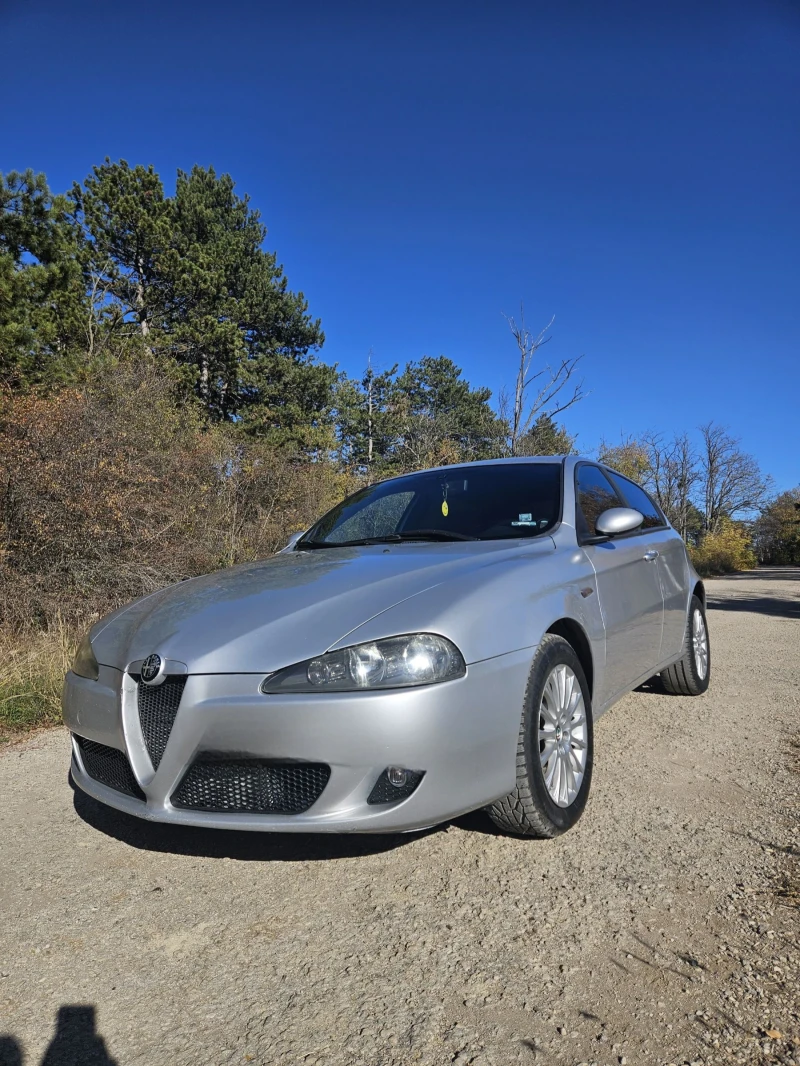 Alfa Romeo 147 1.9 JTD, снимка 4 - Автомобили и джипове - 48720877