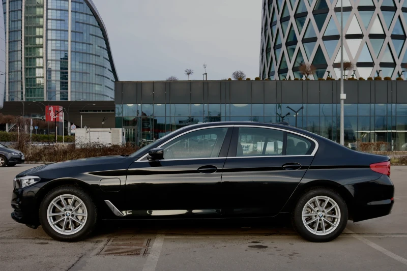 BMW 530E, снимка 4 - Автомобили и джипове - 48937872