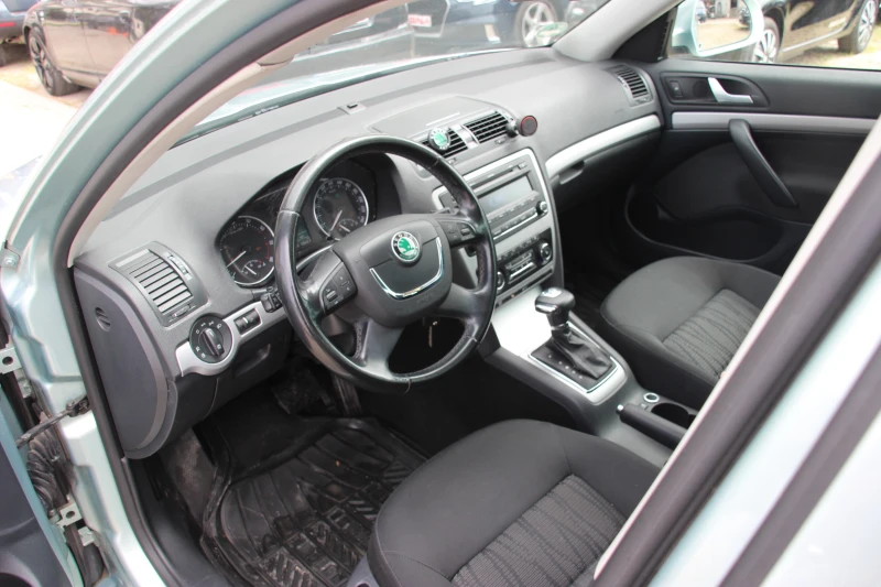 Skoda Octavia 1.8 TFSI AUTOMATIC  EURO 5А, снимка 9 - Автомобили и джипове - 51930587