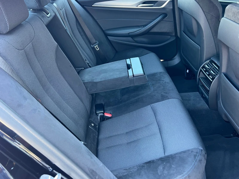 BMW 530 d, X-Drive, M SPORT, HEAD-UP, DISTRONIC, CAMERA, K, снимка 14 - Автомобили и джипове - 51534334