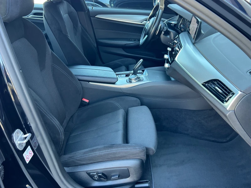 BMW 530 d, X-Drive, M SPORT, HEAD-UP, DISTRONIC, CAMERA, K, снимка 10 - Автомобили и джипове - 51534334