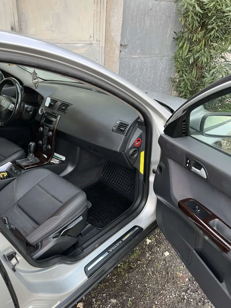 Volvo V50 2.0, снимка 9 - Автомобили и джипове - 52722283