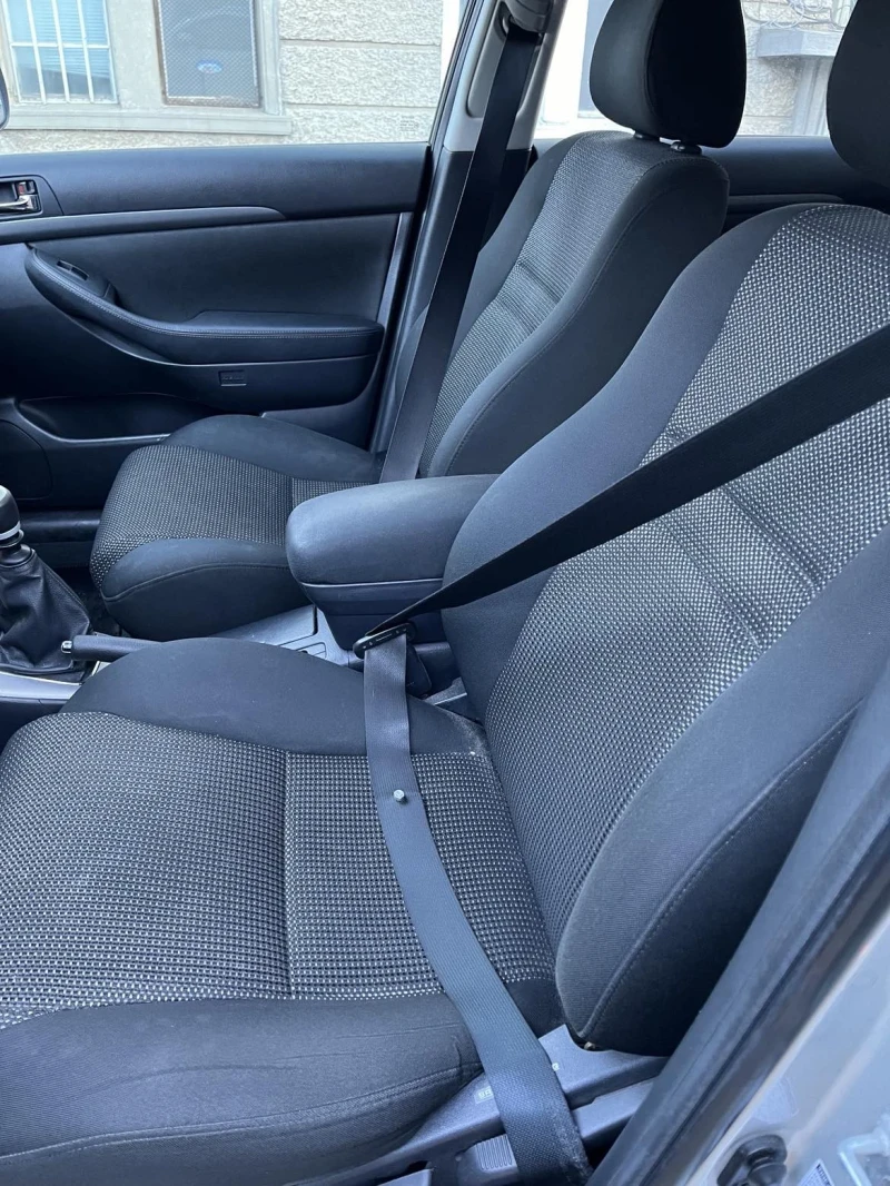 Toyota Avensis, снимка 6 - Автомобили и джипове - 52956553