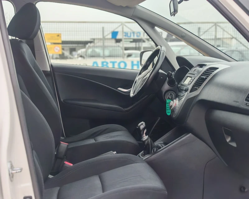 Hyundai Ix20 1.4 90 К.С. БЕНЗИН! 179 000!!!, снимка 10 - Автомобили и джипове - 53343990