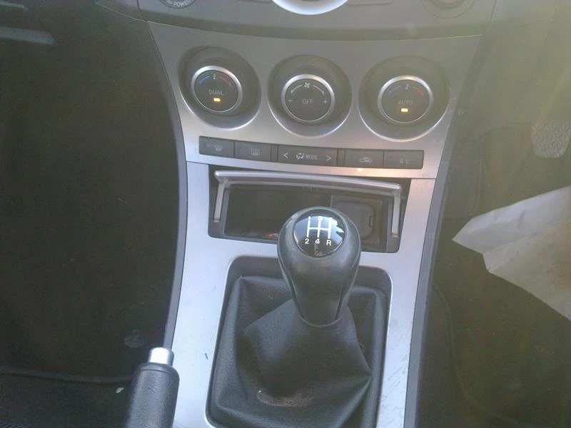 Mazda 3 2.2 MZR-CD 2 броя, снимка 10 - Автомобили и джипове - 16646318