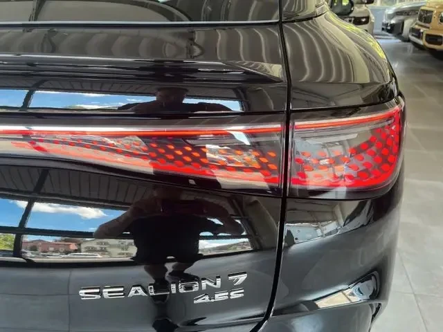 BYD Sealion 7 Excellence AWD, снимка 12 - Автомобили и джипове - 54930394