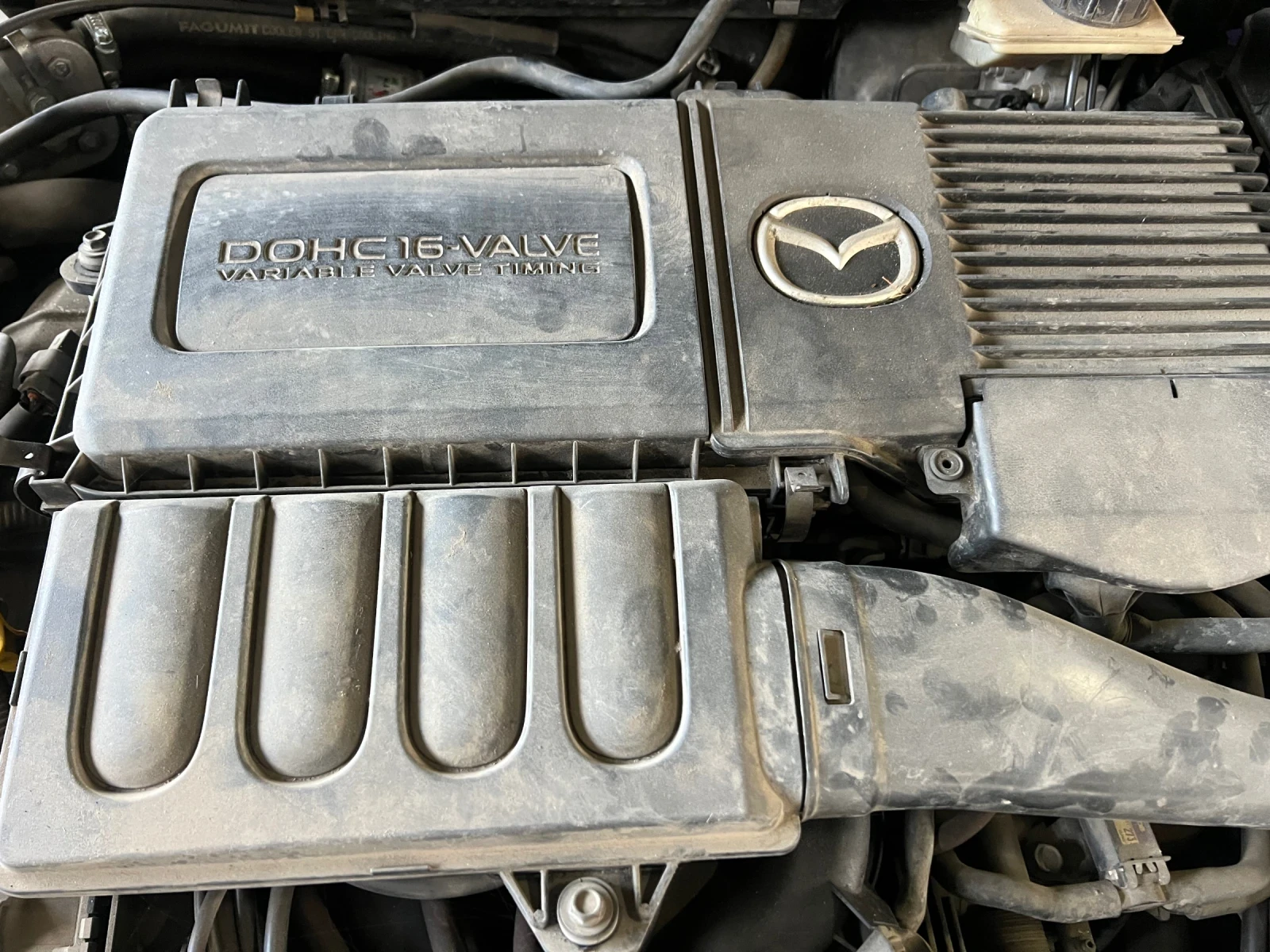 Mazda 3 1.6i - изображение 8