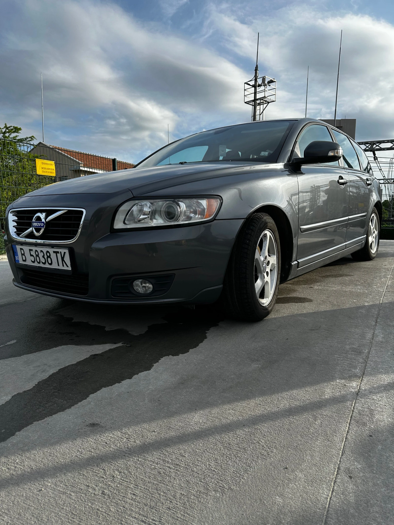 Volvo V50 1, 6 eHDI Final edition  - изображение 3