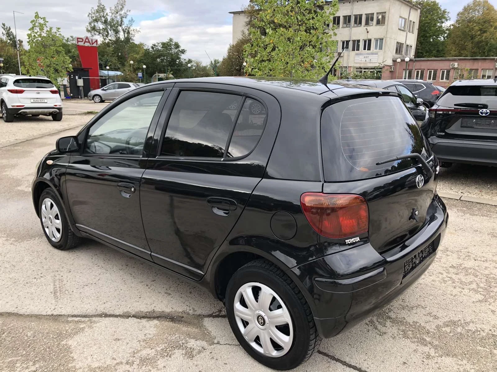 Toyota Yaris 1.4D-4D - изображение 4