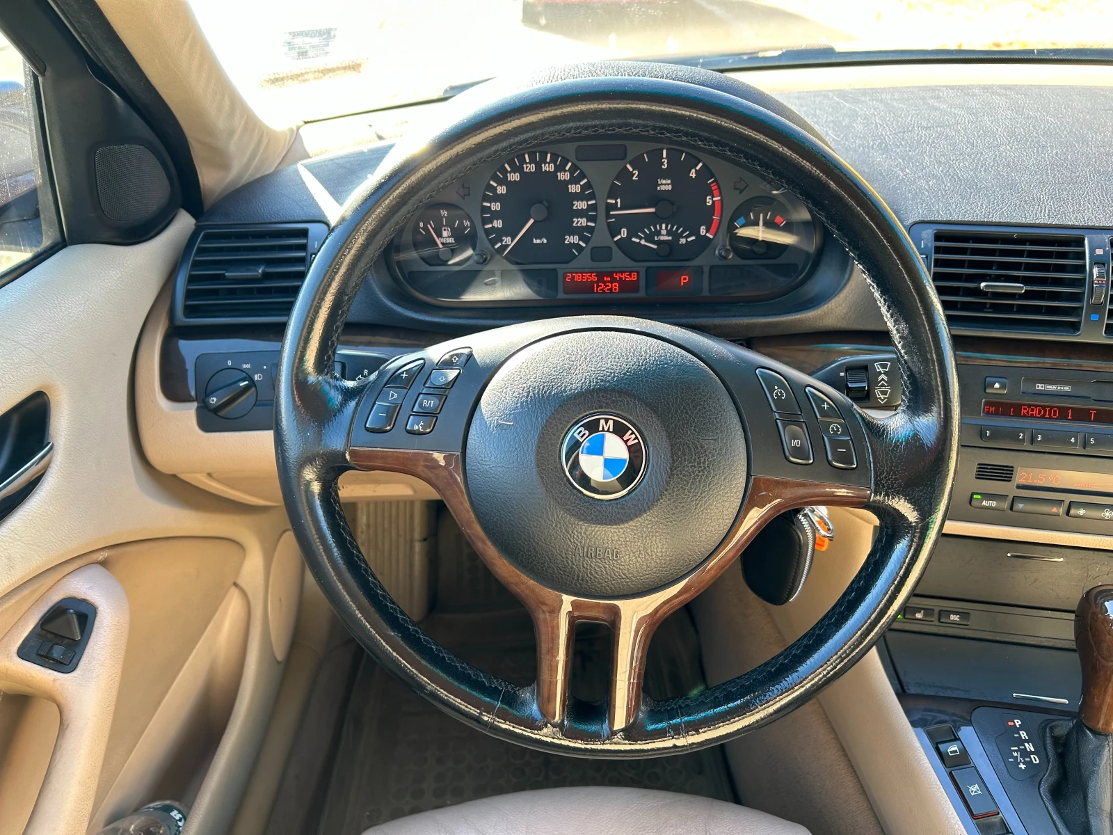 BMW 320 Facelift - изображение 7