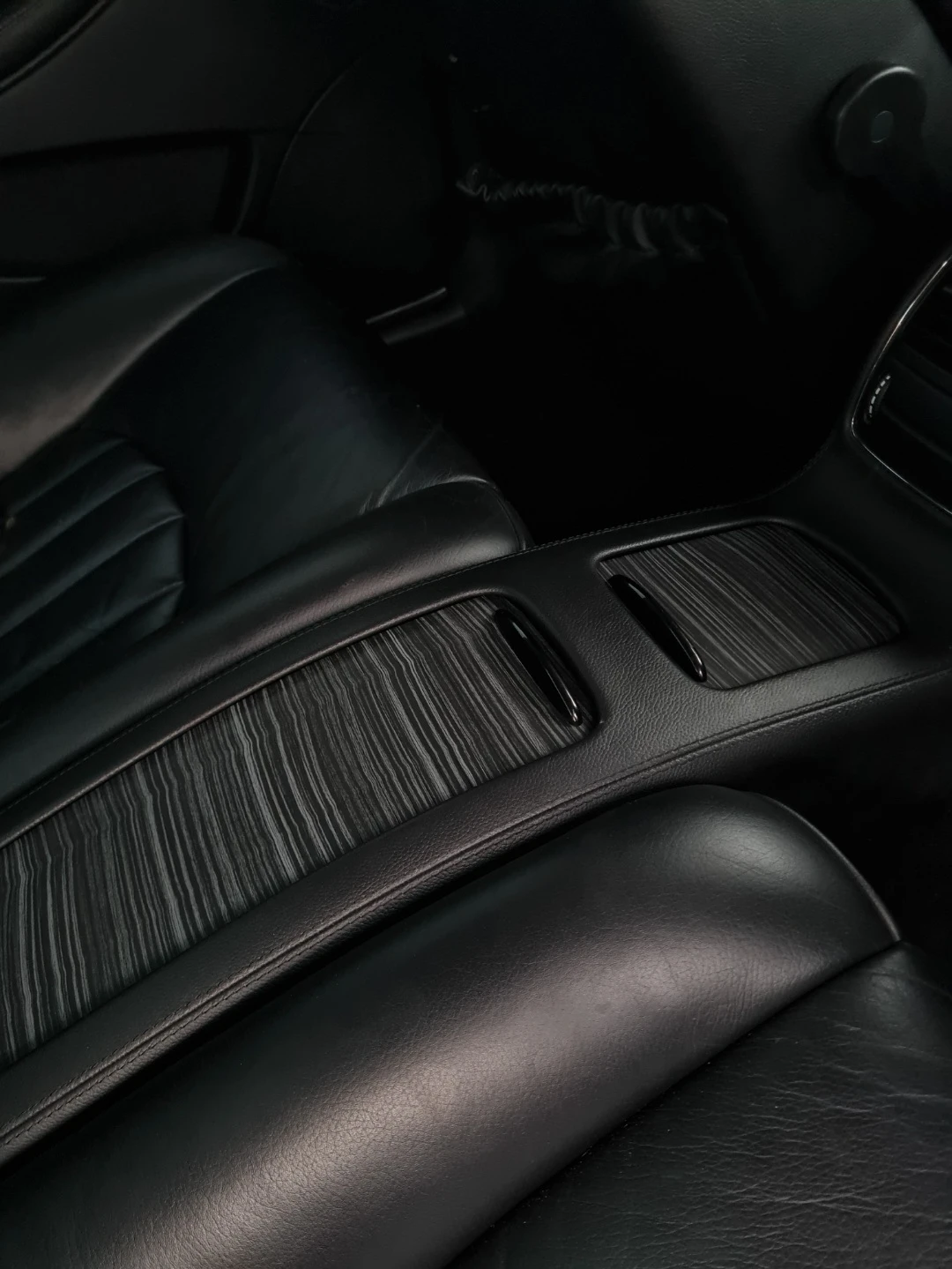 Mercedes-Benz CLS 320  - изображение 9