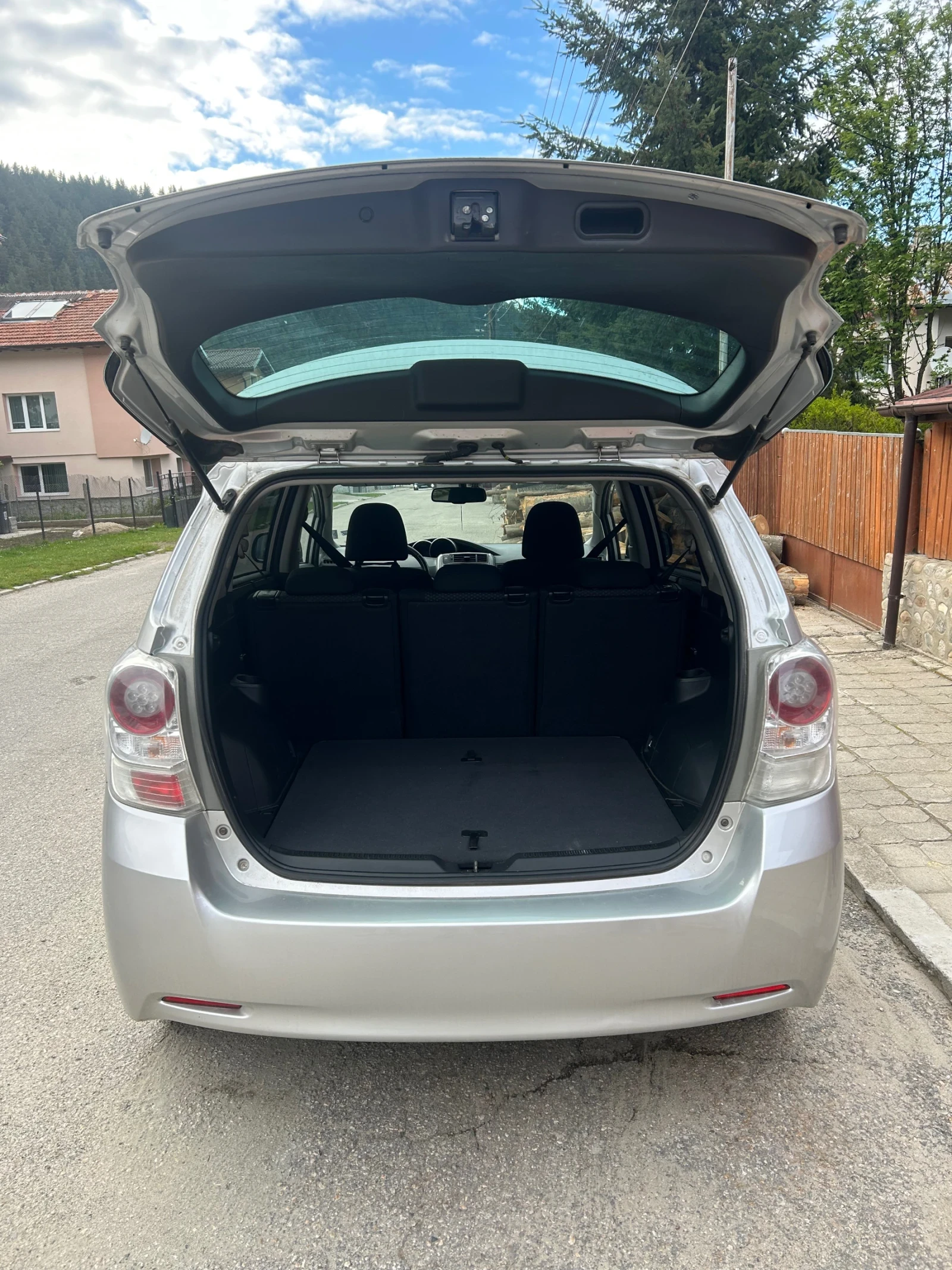 Toyota Verso  - изображение 7