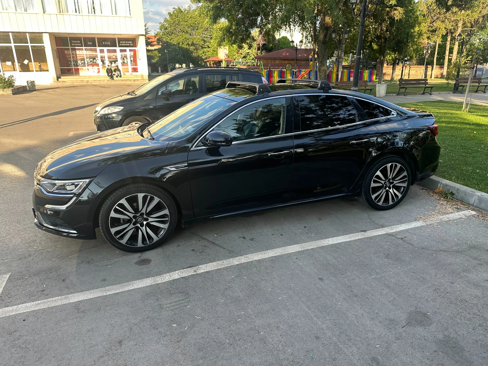 Renault Talisman IniTiale Paris 4Control - изображение 3
