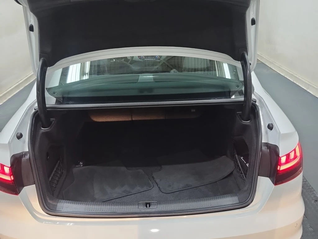 Audi A4 * PROGRESSIV * CARFAX *    | Mobile.bg   17