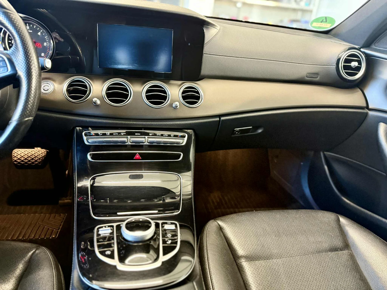 Mercedes-Benz E 220 2.0  | Mobile.bg   9
