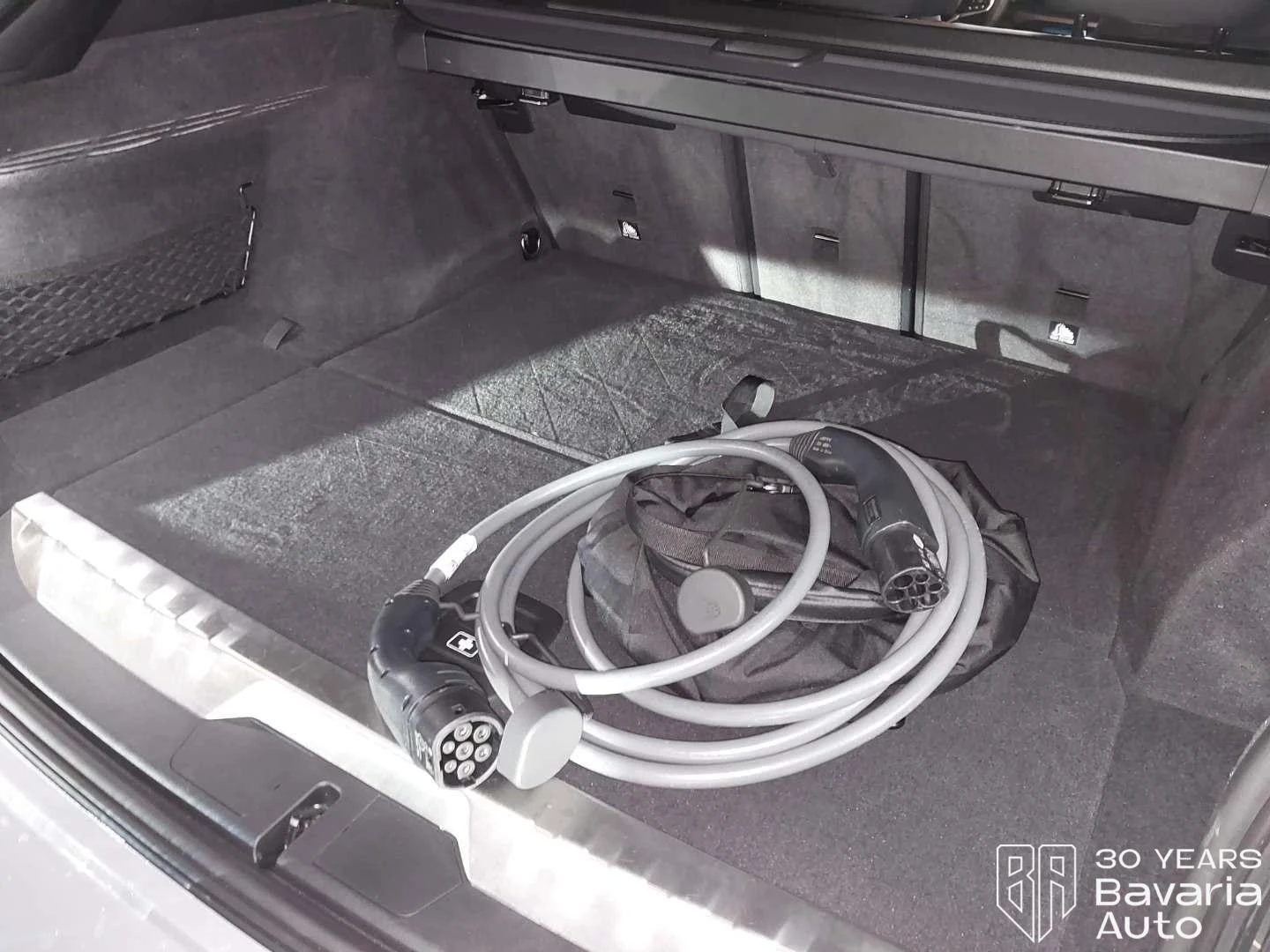 BMW 330 e xDrive Touring M Sport Paket Sportautomatic | Mobile.bg   15