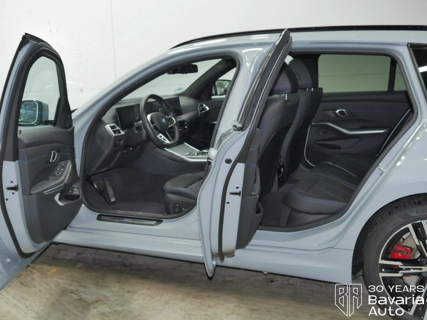 BMW 330 e xDrive Touring M Sport Paket Sportautomatic - изображение 5