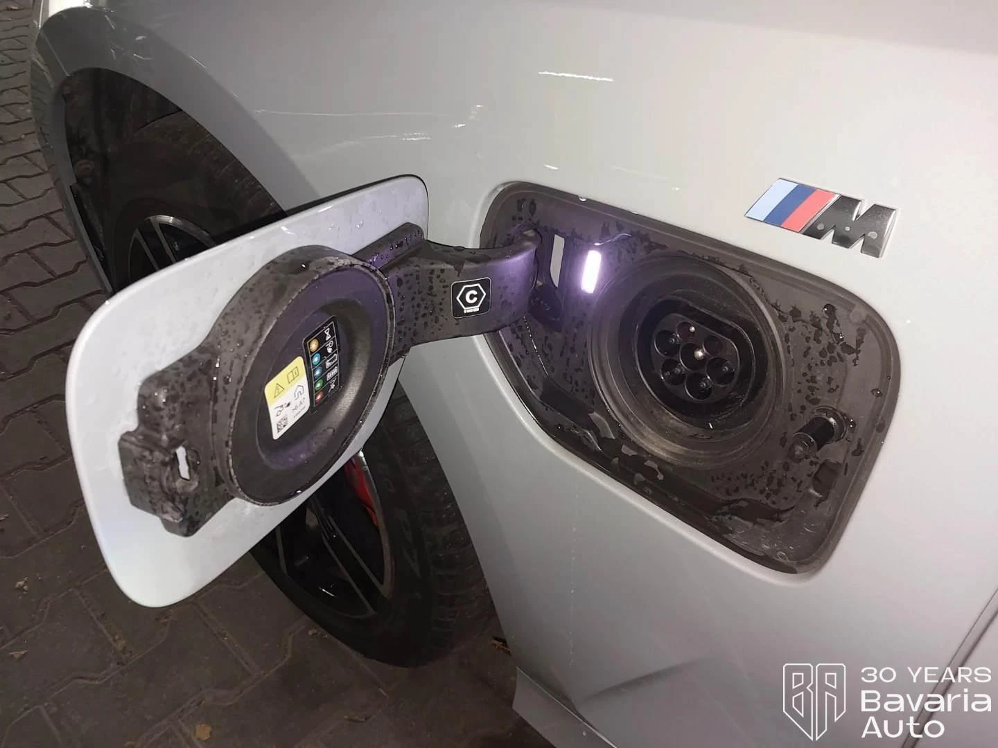 BMW 330 e xDrive Touring M Sport Paket Sportautomatic | Mobile.bg   13