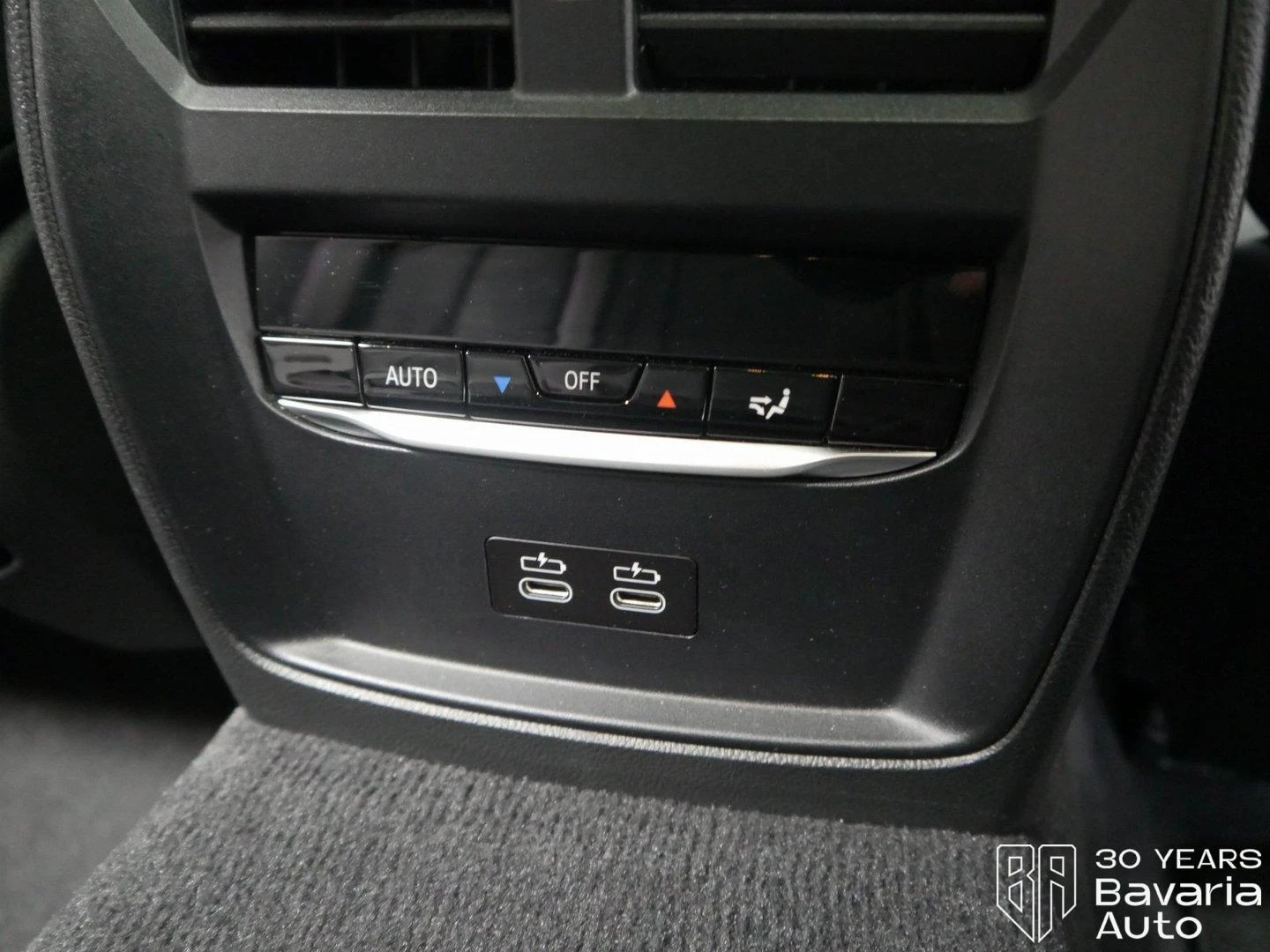 BMW 330 e xDrive Touring M Sport Paket Sportautomatic | Mobile.bg   17