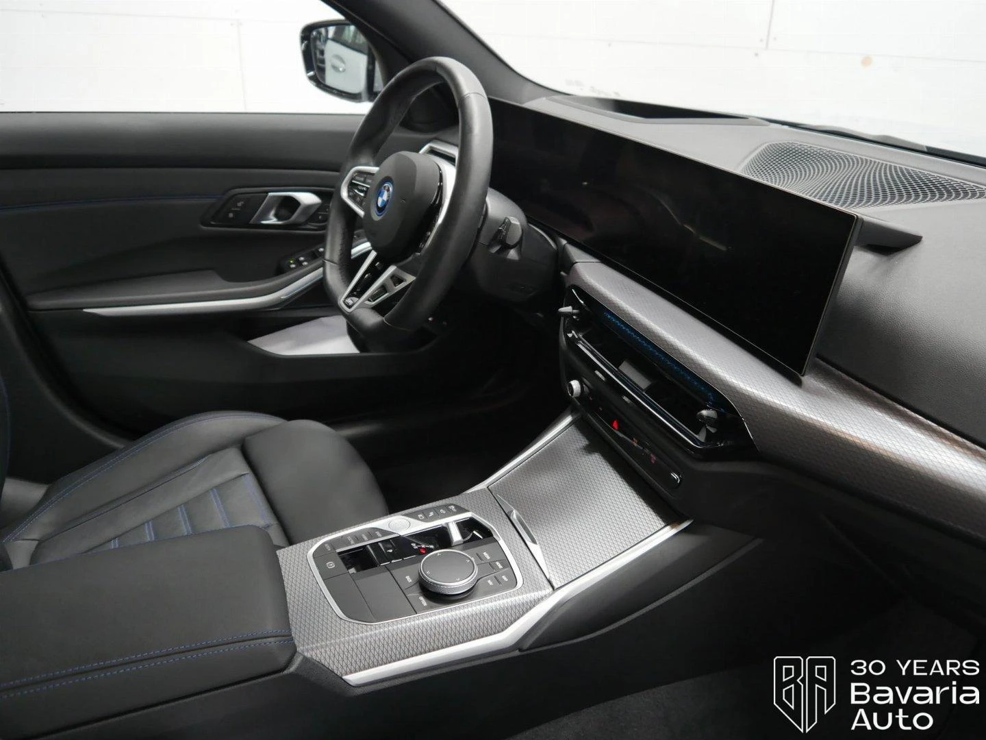 BMW 330 e xDrive Touring M Sport Paket Sportautomatic - изображение 7