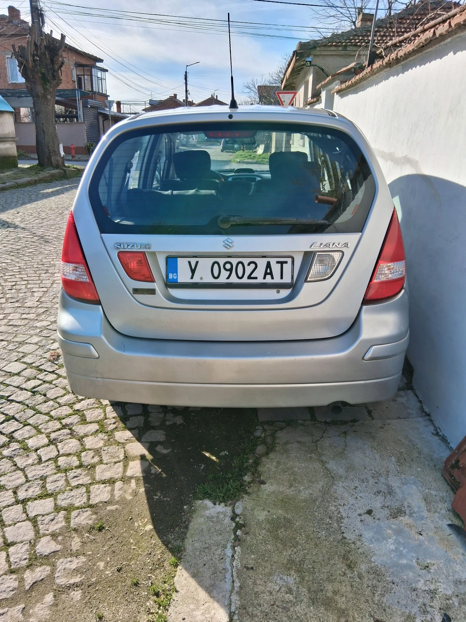 Suzuki Liana | Mobile.bg � ����������� 14
