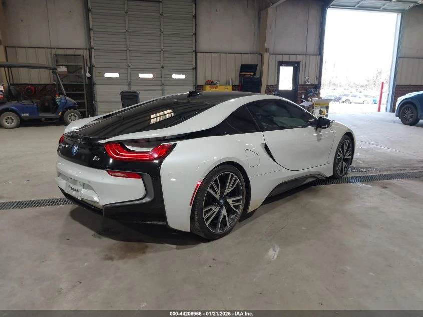 BMW i8 1.5l - изображение 4