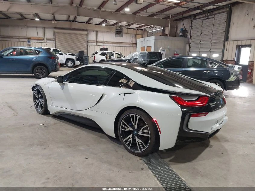 BMW i8 1.5l - изображение 3