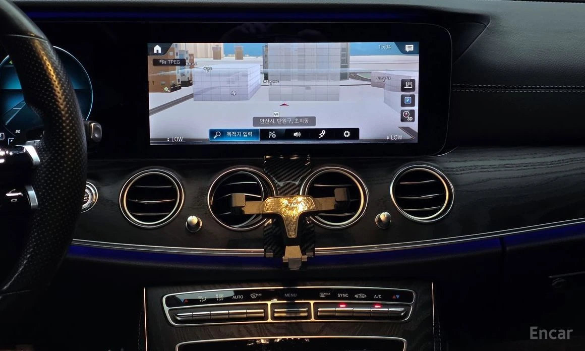 Mercedes-Benz E 220, снимка 13 - Автомобили и джипове - 54715425