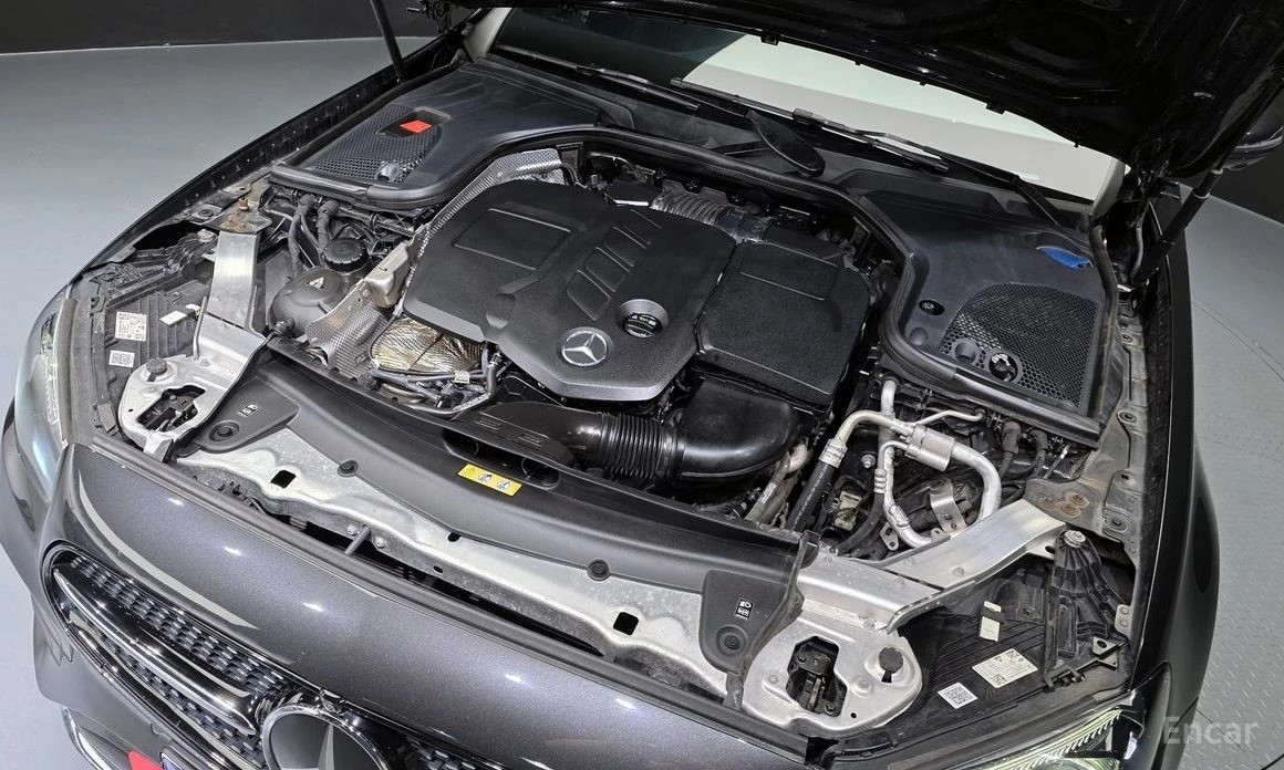 Mercedes-Benz E 220, снимка 6 - Автомобили и джипове - 54715425