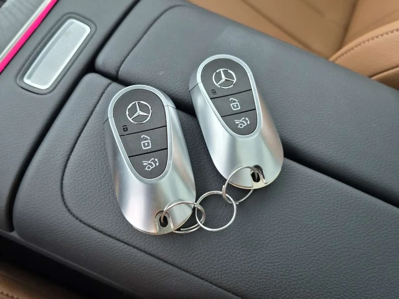 Mercedes-Benz E 350 AMG Line * CARFAX * Без инциденти * От Mercedes * , снимка 10 - Автомобили и джипове - 55096950