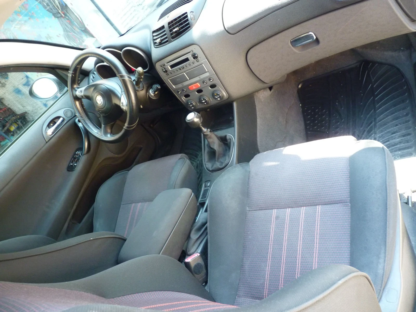 Alfa Romeo 147, снимка 5 - Автомобили и джипове - 55214858
