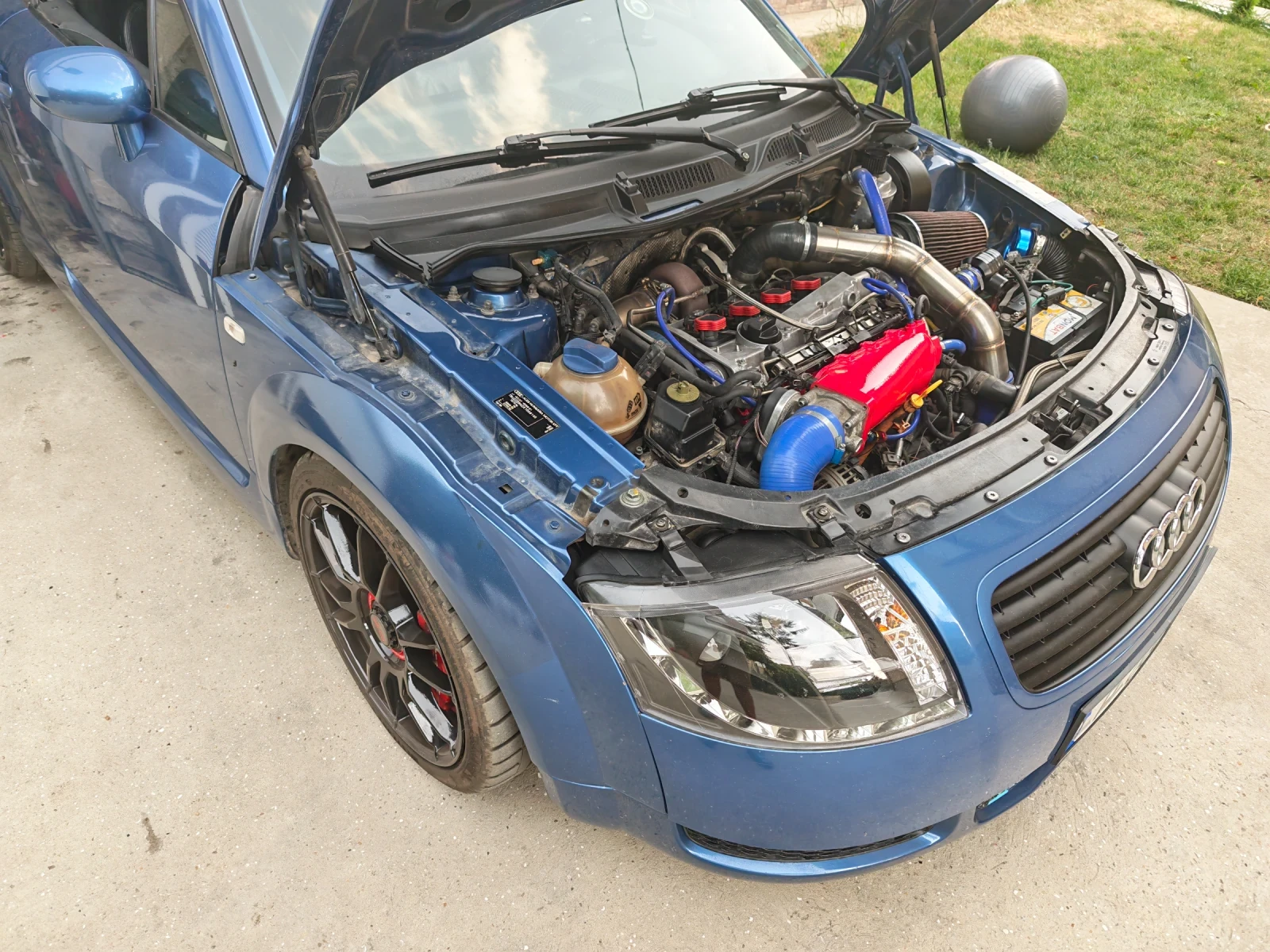 Audi Tt 1.8Т + , снимка 2 - Автомобили и джипове - 55228844