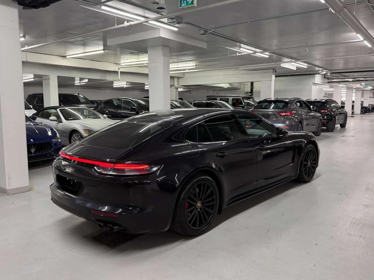 Porsche Panamera GTS| ALCANTARA| BOSE| HUD| 360CAM| 2 KЛЮЧА| , снимка 4 - Автомобили и джипове - 55308871