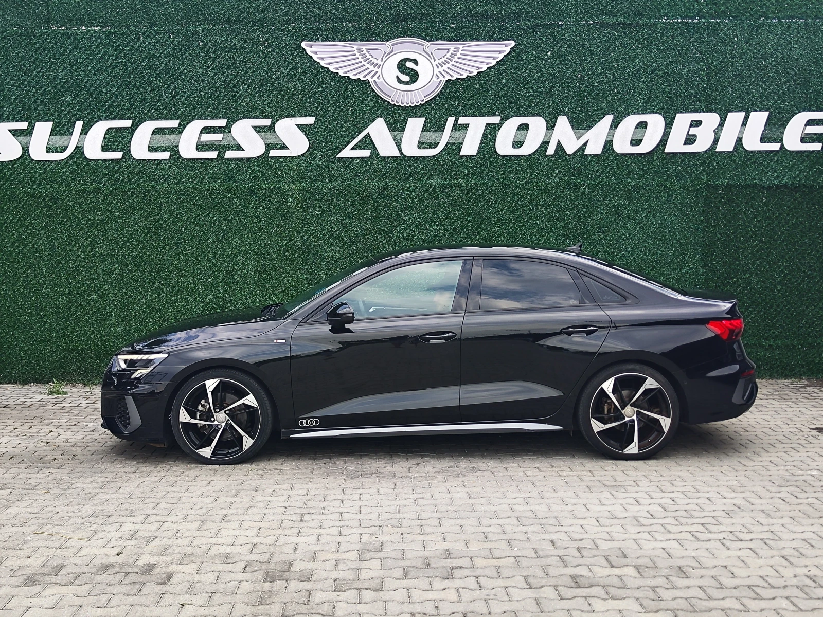 Audi A3 35* SLINE* CAMERA* LEDD* RECARO* LIZING, снимка 3 - Автомобили и джипове - 55316276