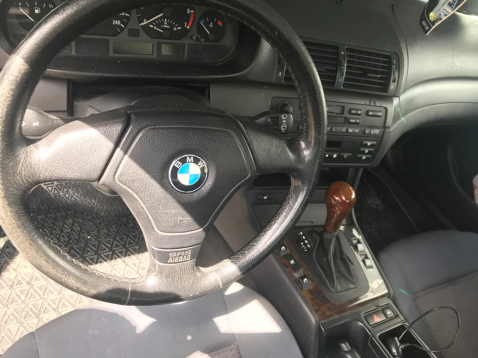 BMW 323 2500, снимка 6 - Автомобили и джипове - 55380209