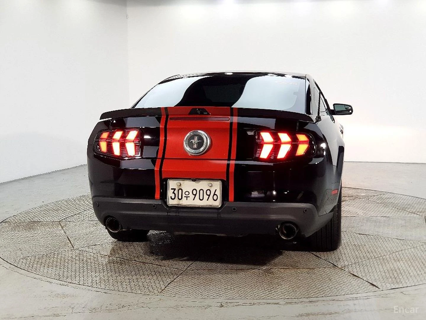 Ford Mustang Coupe* КОЖА* НАВИ* ПАНО, снимка 4 - Автомобили и джипове - 55502779