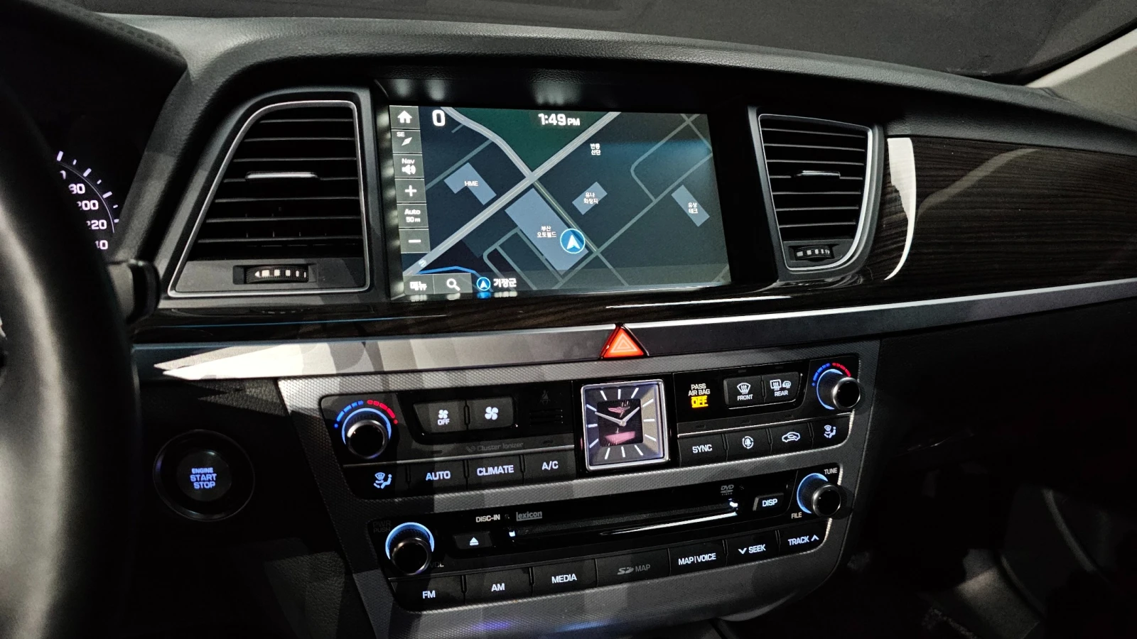 Genesis G80 PREMIUM LUXURY 3.3 GDi 4x4* ПОДГРЕВ ВОЛАН/СЕДАЛКИ, снимка 10 - Автомобили и джипове - 55648247