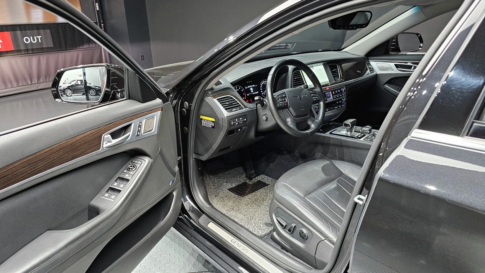 Genesis G80 PREMIUM LUXURY 3.3 GDi 4x4* ПОДГРЕВ ВОЛАН/СЕДАЛКИ, снимка 6 - Автомобили и джипове - 55648247