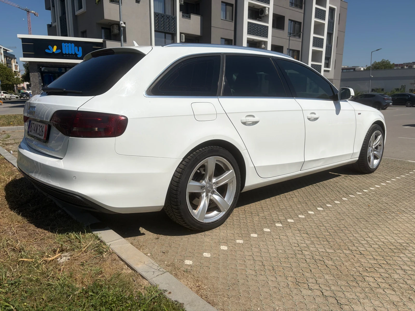 Audi A4, снимка 3 - Автомобили и джипове - 55784526