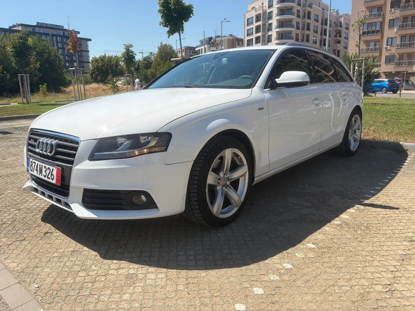 Audi A4, снимка 2 - Автомобили и джипове - 55784526