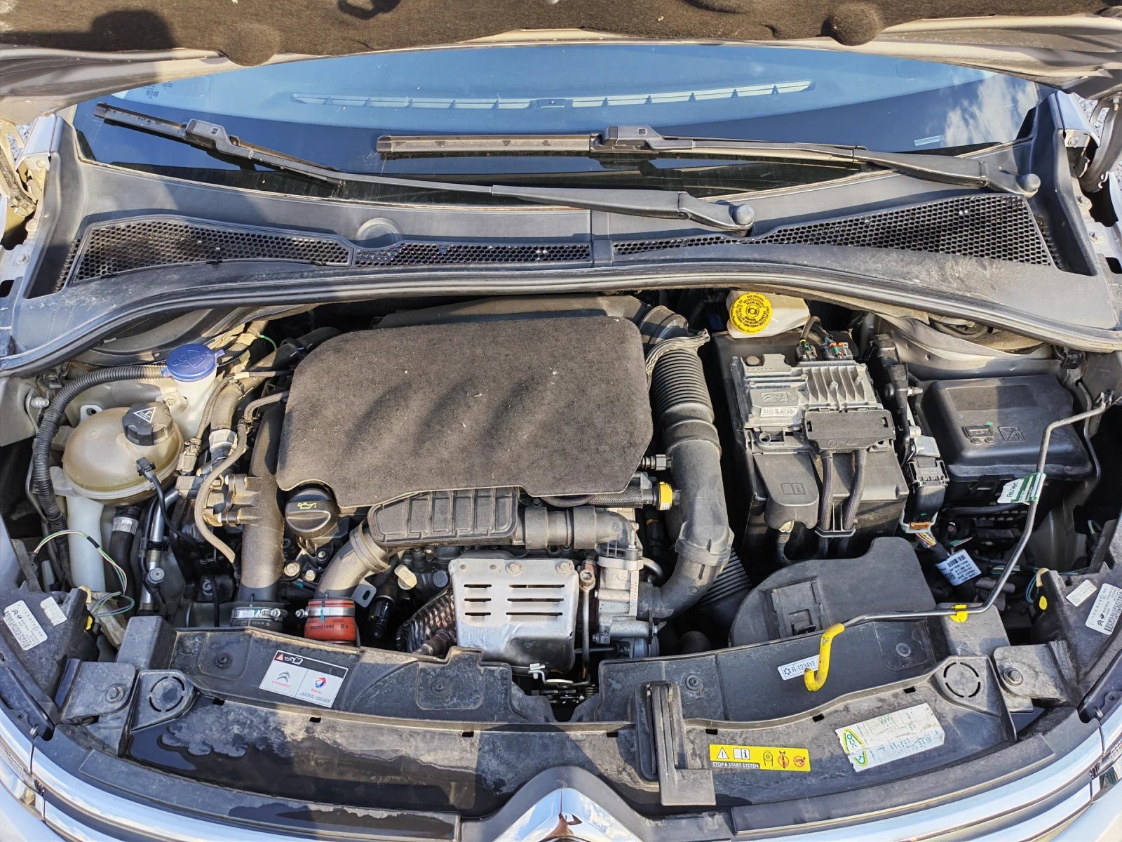 Citroen C3 1.2 Turbo Avtomat, снимка 12 - Автомобили и джипове - 55805497