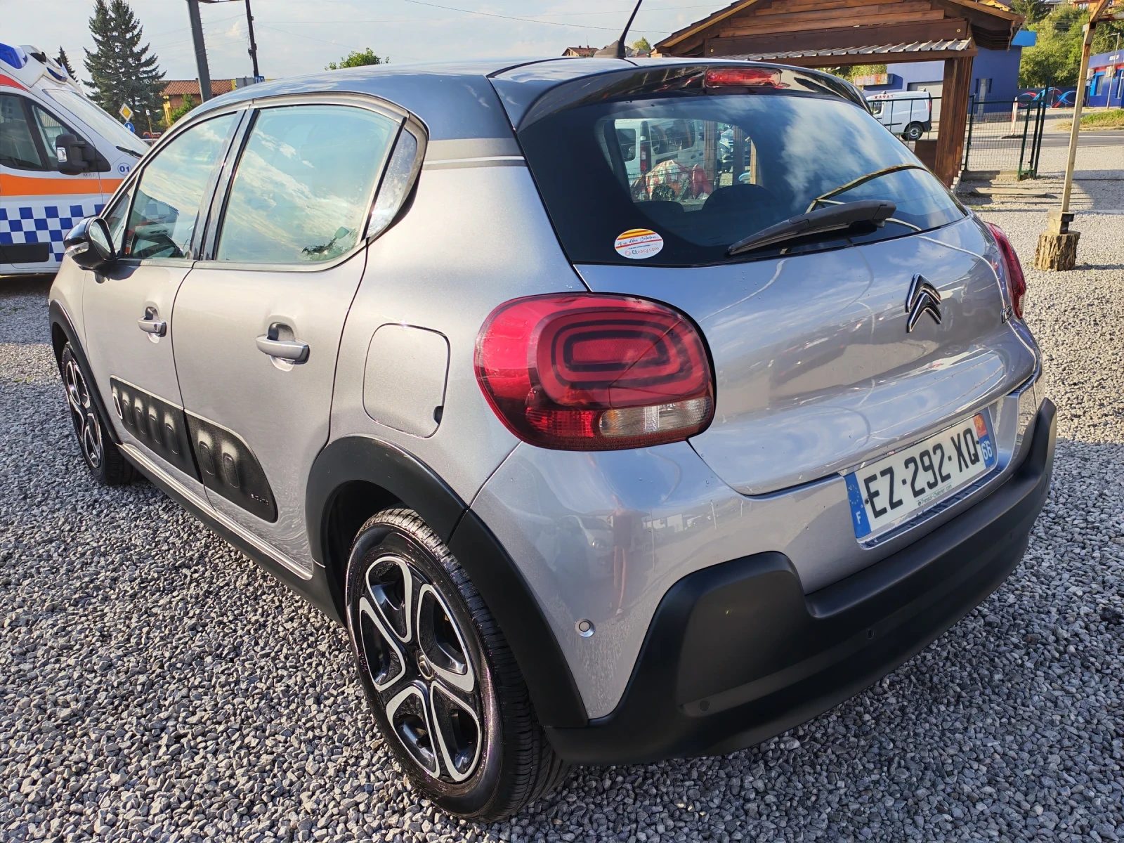 Citroen C3 1.2 Turbo Avtomat, снимка 6 - Автомобили и джипове - 55805497