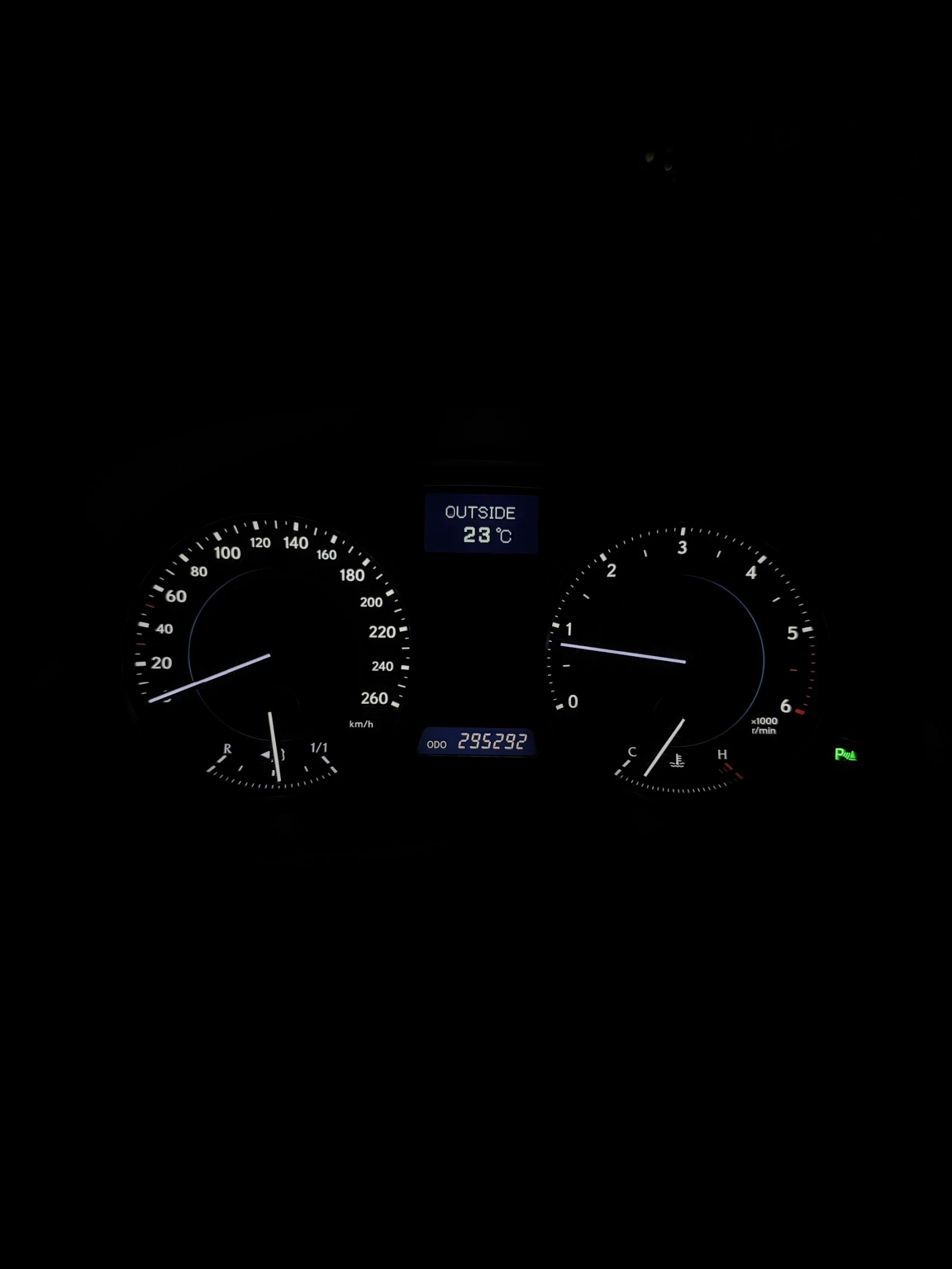 Lexus IS 220d, снимка 14 - Автомобили и джипове - 56087576