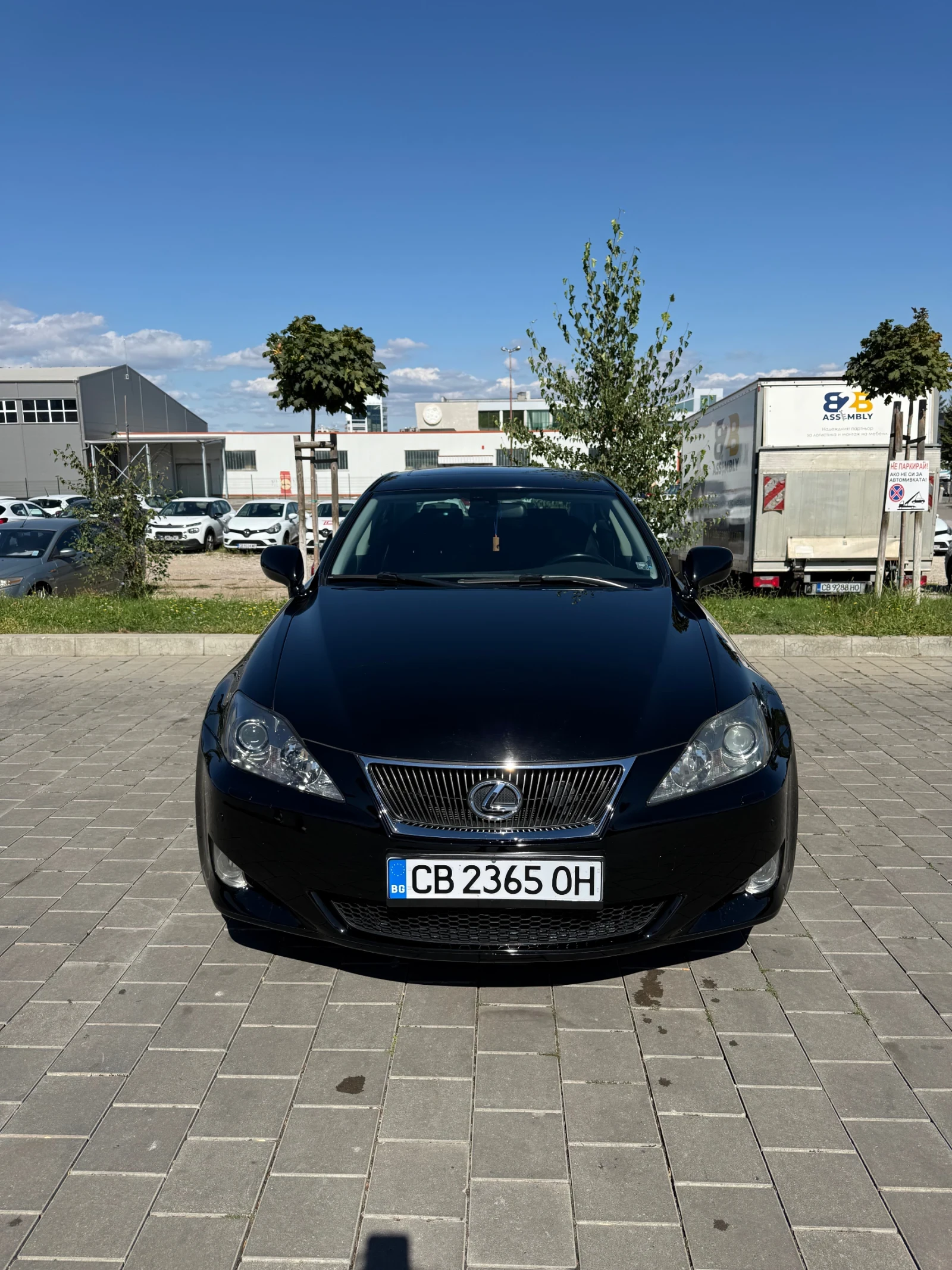 Lexus IS 220d, снимка 2 - Автомобили и джипове - 56087576
