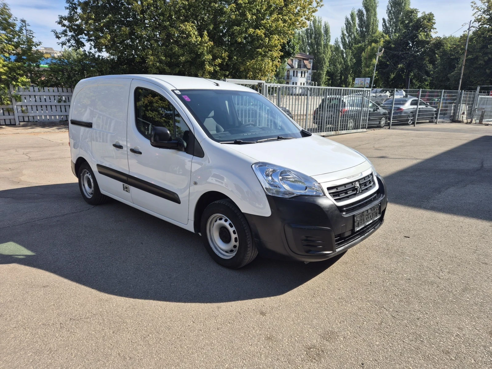Peugeot Partner МОБИЛНА БЕНЗИНОСТАНЦИЯ 