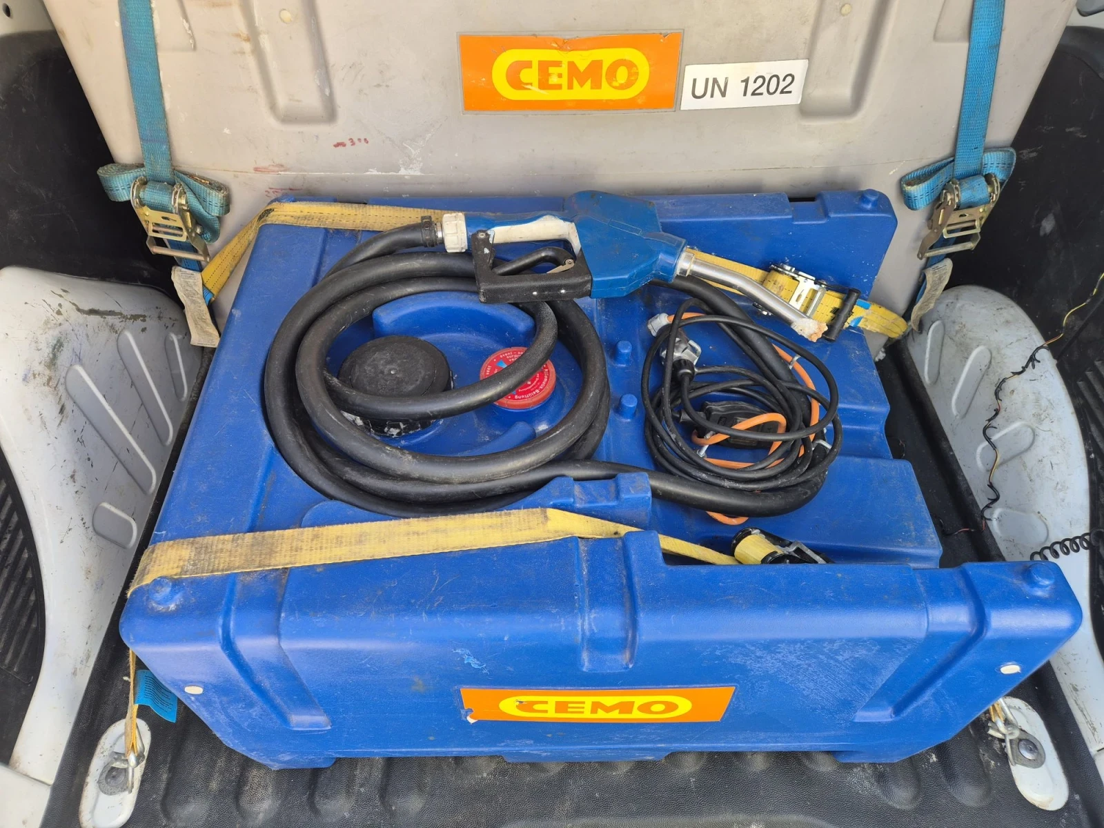 Peugeot Partner МОБИЛНА БЕНЗИНОСТАНЦИЯ , снимка 15 - Автомобили и джипове - 56158171