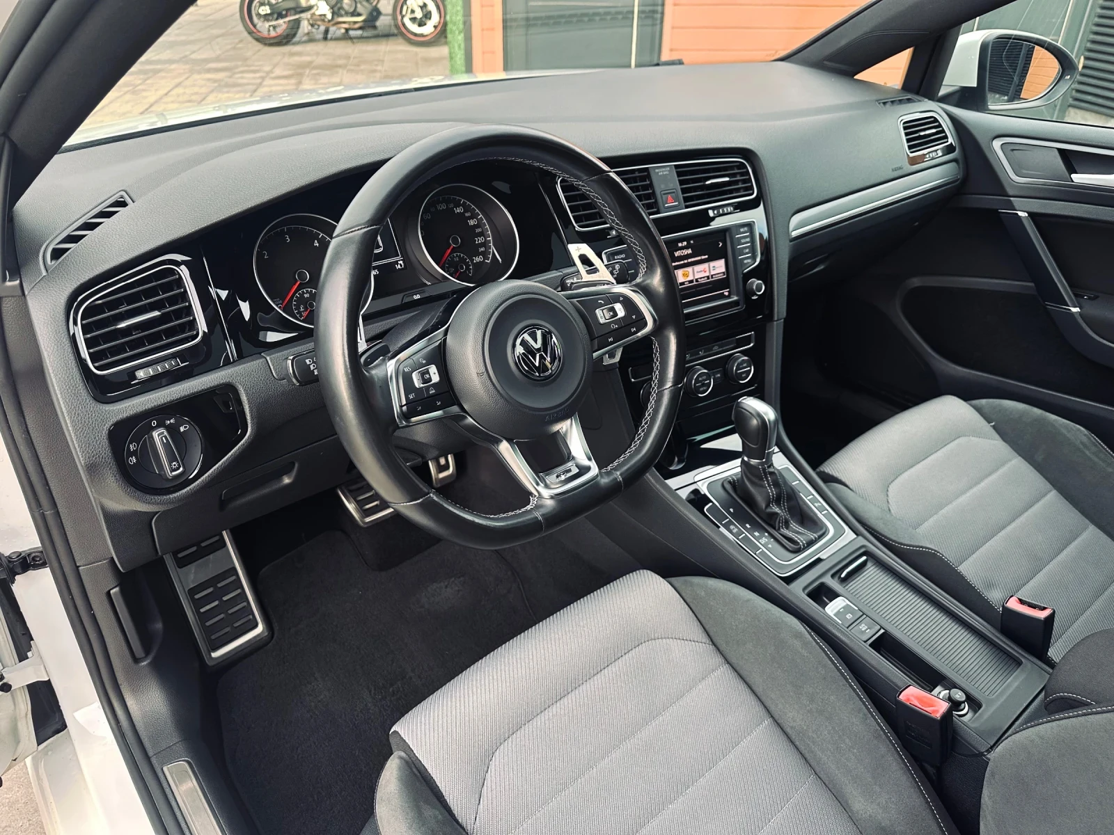 VW Golf R-line/2.0TDI/DSG/�������� | Mobile.bg � ����������� 10