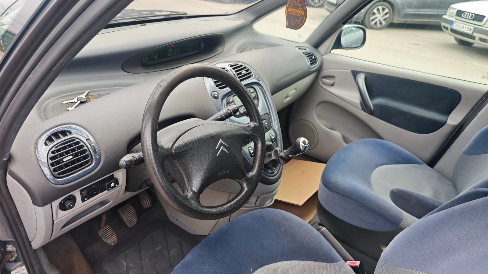 Citroen Xsara picasso, снимка 14 - Автомобили и джипове - 56554846