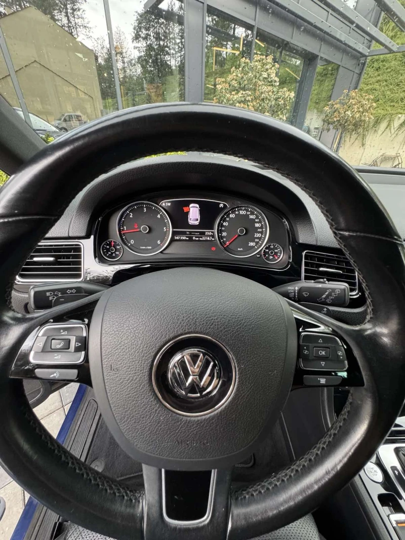 VW Touareg V6, снимка 15 - Автомобили и джипове - 50391406