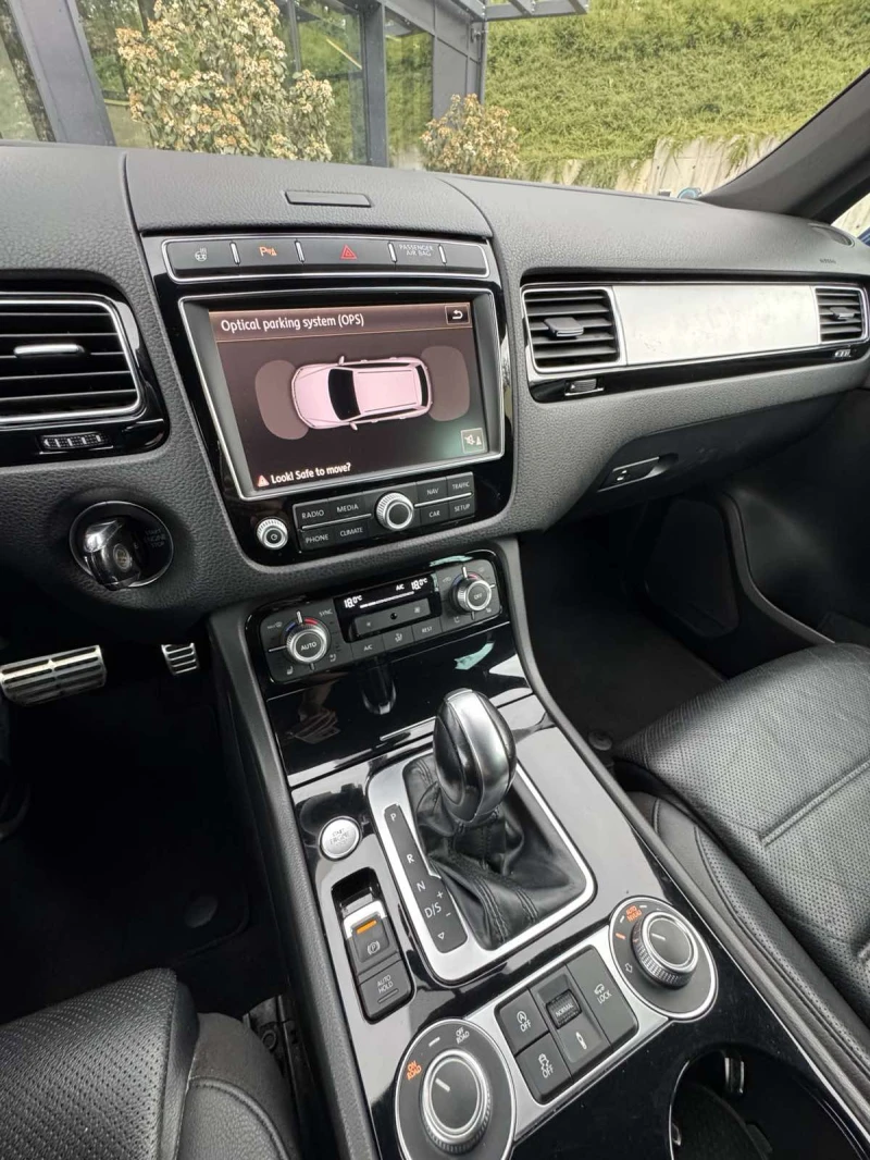 VW Touareg V6, снимка 14 - Автомобили и джипове - 50391406